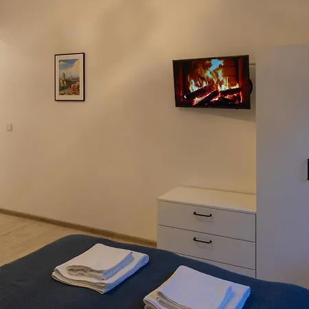 Apartment Bright Center