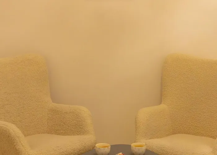 Bright Center Apartment *